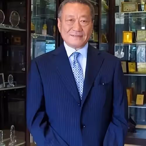 現實版甄嬛！14歲嫁賭王受寵30年　布局「奪取500億家產」笑到最後成贏家