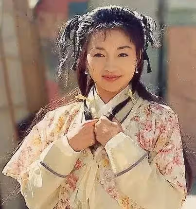 拒絕黎明追求！因病差點自我結束的「最美郭襄」　50歲曬照讓人不敢認：好似換了個人