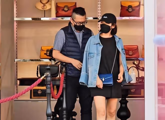 36歲女星宣布戀上普通上班族!與富豪前夫像家人,對方是其老闆