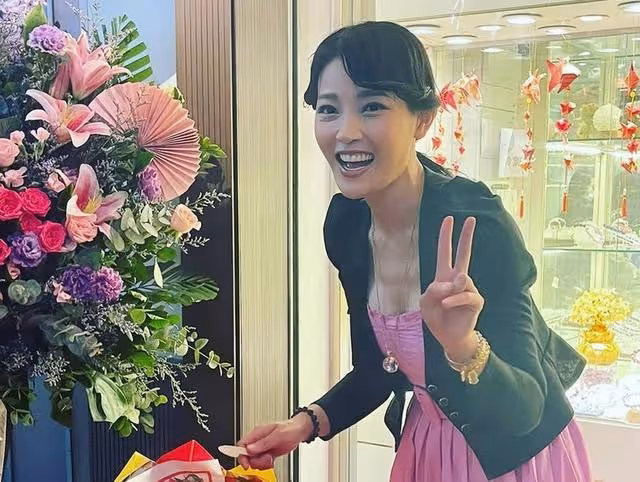48歲TVB知名女星為轉運宣布改名!與男友戀愛28年,堅持不婚主義