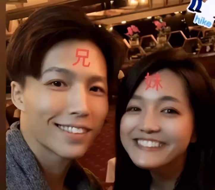 林瑞陽17億財產被封,長子已撇清關系「曬愜意擼貓照」,已刪除父親聯系方式,被挖出未婚妻是二婚