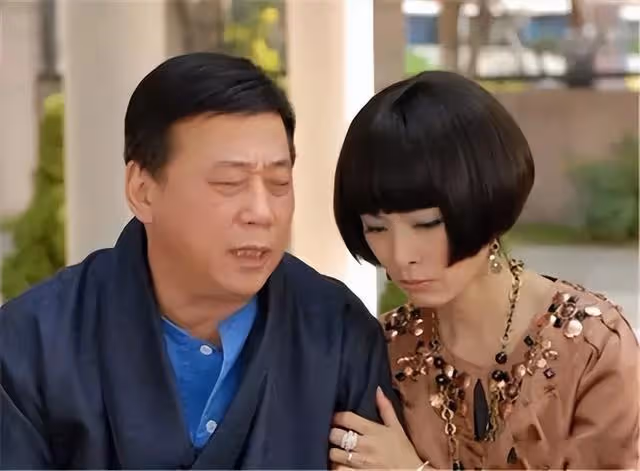 舊照曝光!老戲骨夏雨太太曾被稱冰山美人,夫妻長期分居依舊恩愛