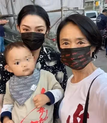 兒子到處躺地板!歐陽靖遭女星痛批「自私又沒禮貌」心碎「我是被丟掉的單親媽」:我做錯了什麼?