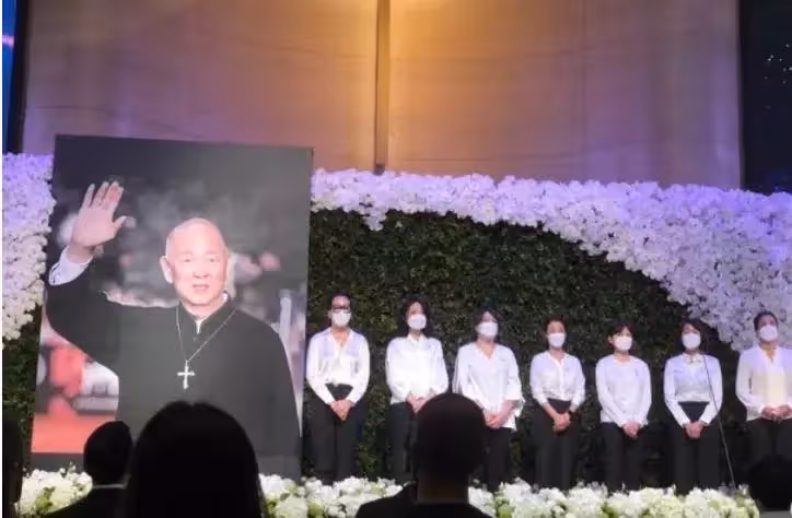 一個月內送走「兩位至親」， 王馨平難過到欲哭無淚，個人狀態很不理想，網友：節哀順變！