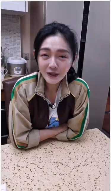 45歲大S，暴瘦30公斤重回顏值巔峰！素顏美如少女，還能再演杉菜，網友直呼不敢認