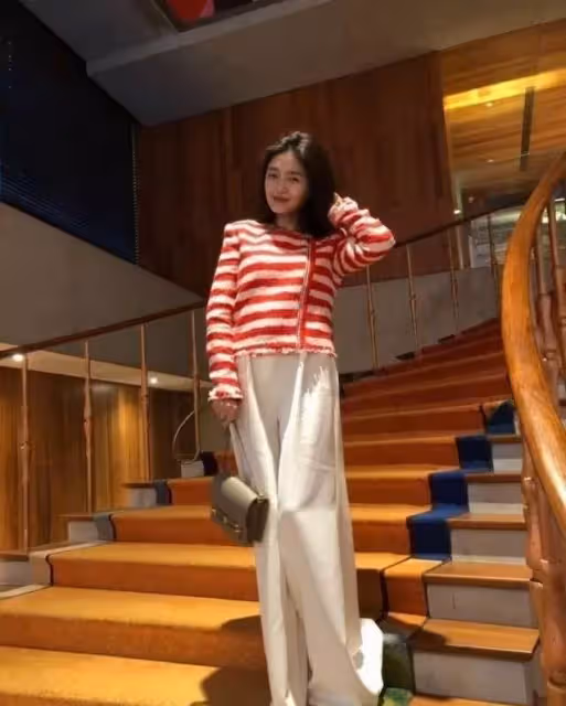 45歲大S，暴瘦30公斤重回顏值巔峰！素顏美如少女，還能再演杉菜，網友直呼不敢認