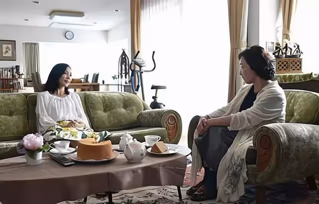 「兒子，你不跟兒媳離婚，媽就回鄉下住」「現在就走，我送你」
