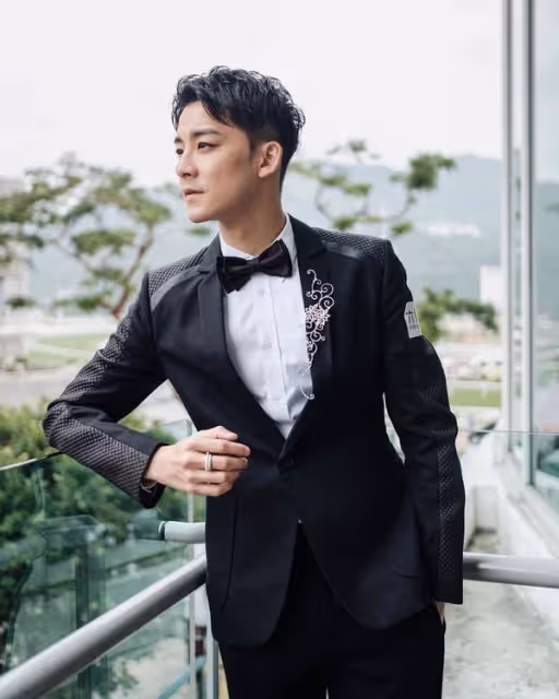 突發！32歲TVB富二代力捧小生宣布離巢，家底豐厚與郭富城做鄰居
