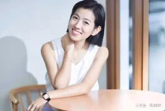 36歲女星高調認愛,被爆前夫每月給她30萬?網友:愛慕虛榮!