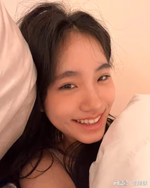許雅鈞二女兒近照曝光,14歲就開始秀身材,小S:不要隨便給人看