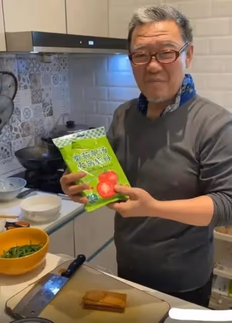 人紅是非多,李立群被曝疫情下樓買菜被抓,當事人:別拿我當槍使