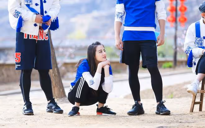 同是絕色,熱巴成爽文女主,娜扎卻只是一個美女…到底差在哪?