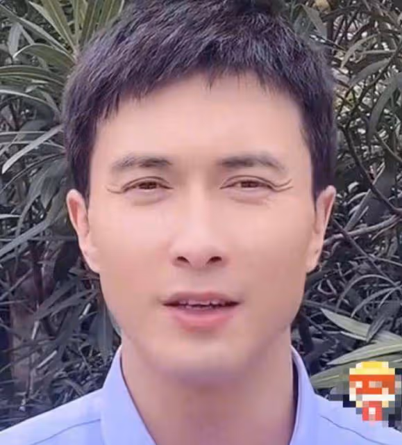 被魚尾紋拖累顏值的8個明星!不笑青年俊傑,一笑老大爺