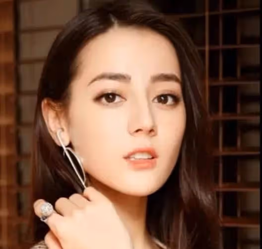 餘生VS與君,頂流間的收視營銷廝殺,誰更甚一籌?你PICK哪一部?