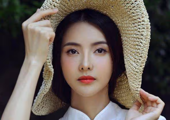 五花八門丑「鼻孔」PK,有人可插蔥,有人小到看不見,有人成隧道