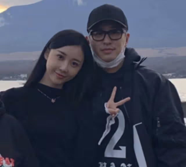 離婚正常！把老婆捧紅，只有黃曉明是認真的，娛樂圈男星集體沉默