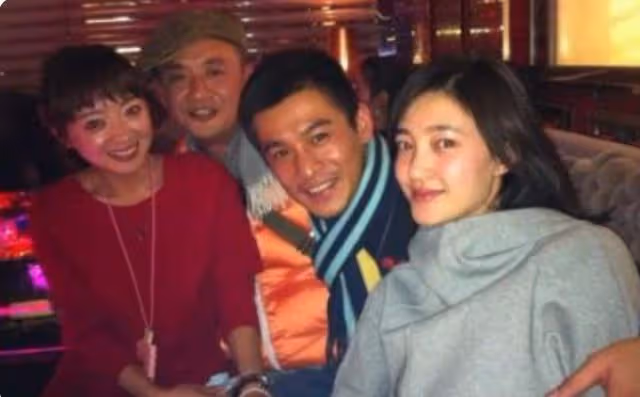 他與王麗坤同居8年,轉身娶了嬌妻,這是對愛情多大的諷刺