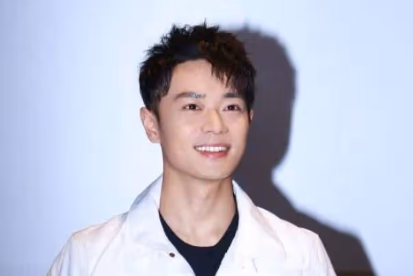 藍盈瑩為何與曹駿分手?現如今,30歲的藍盈瑩卻成了最大黑馬