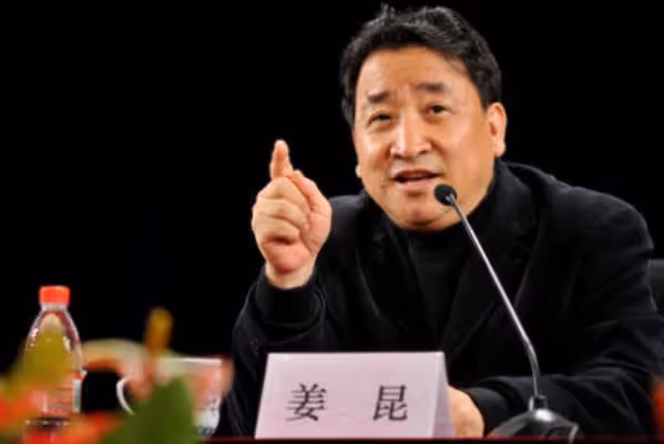 賈玲的真實身份曝光,原來是姜昆「私生女」?本人正面回應關係