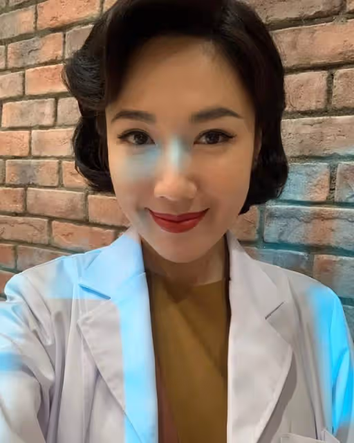 曬英文筆記,李施嬅訓練60年代英文口音,演技成《金宵2》亮點