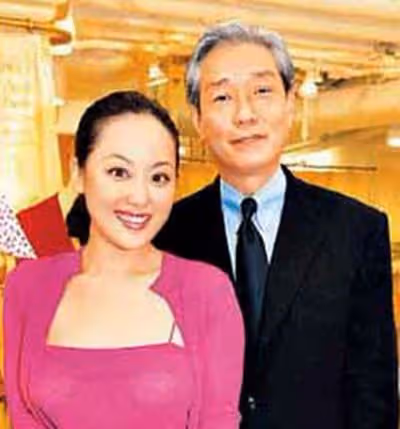章小蕙:以一己之力敗光兩位億萬富豪家產,最後自己反而身家百億
