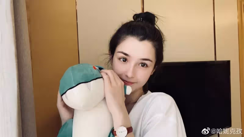 打敗迪麗熱巴！4千年一遇美女「擠進新疆4大女神」被挖出「0修圖真實照」網秒暴動：妳的臉就是藝術