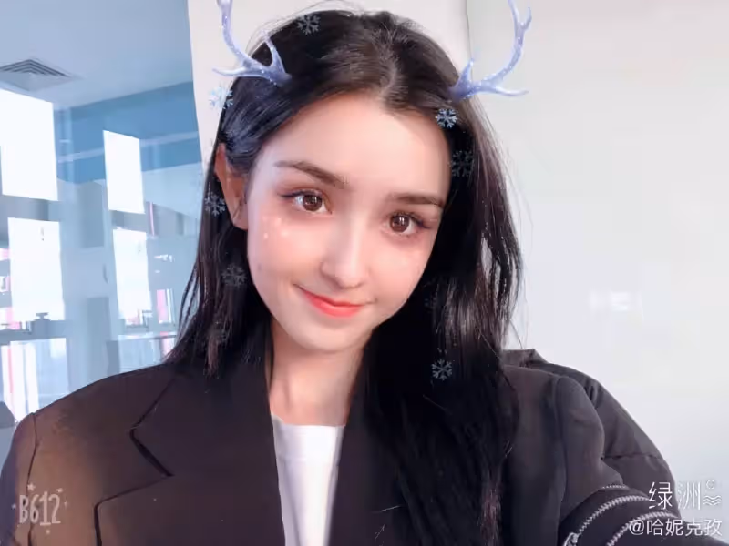 打敗迪麗熱巴！4千年一遇美女「擠進新疆4大女神」被挖出「0修圖真實照」網秒暴動：妳的臉就是藝術