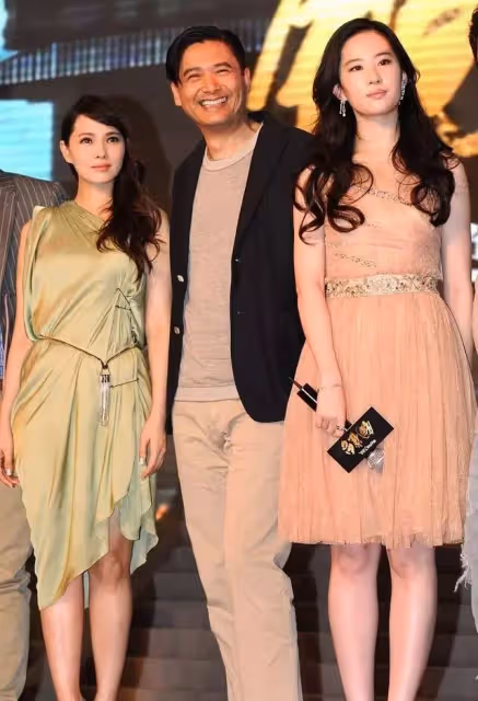 氣質比年齡重要！伊能靜「同框小18歲劉亦菲」完全沒輸　清新「減齡穿搭」年輕20歲