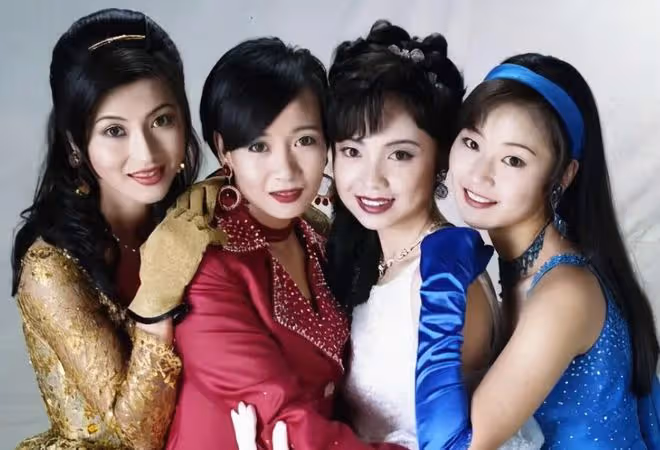 《我和春天有個約會》演員時隔27年重聚！鄧萃雯萬綺雯美貌依舊