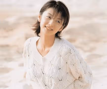 《鐵甲小寶》那個善良女警花,43歲依舊甜到犯規,初戀的感覺!
