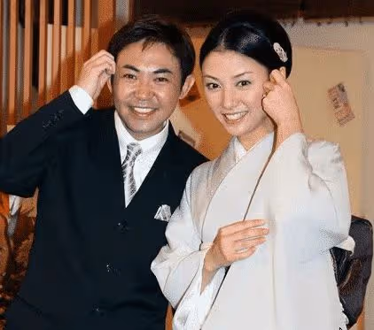 《鐵甲小寶》那個善良女警花,43歲依舊甜到犯規,初戀的感覺!