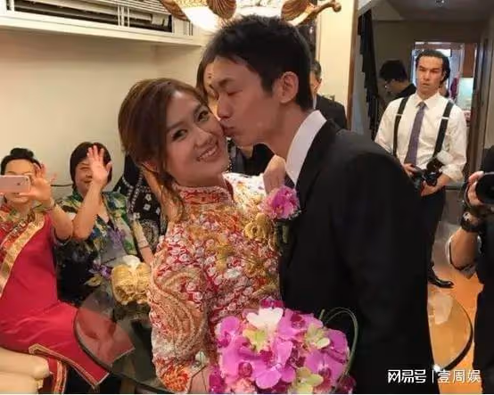 34歲港姐本性難移,曾因打扮性感被離婚,如今高調秀身材!
