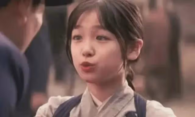 曾被千萬人期待「等你長大」,今27歲顏值讓人失望,網友:可惜