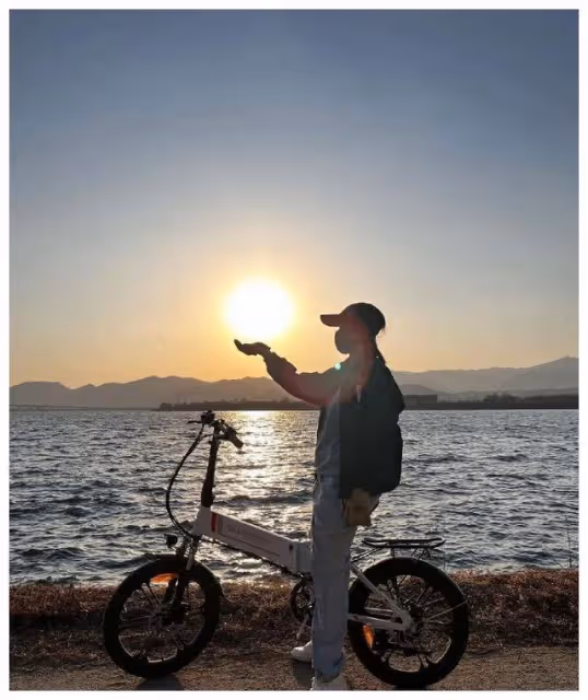 35歲女明星住出租房,因太會布置而走紅,網友:溫馨感性太嚮往了