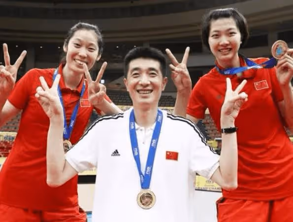 不是賴亞文！不是陳忠和！郎平正式攤牌，中國女排敲定49歲少帥