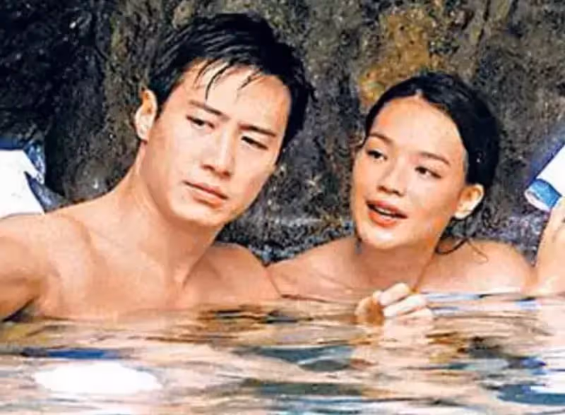 無緣舒淇!娶嫩模「為她狂砸7個億」對方卻出軌 受傷離婚後「娶二婚女助理」52歲如願當爸爸