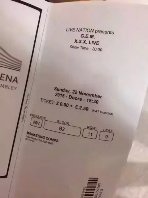 史上最慘淡演唱會!八萬人場館只有20人,包括掃地阿姨!很尷尬,網友:勇氣可嘉!心疼他一分鐘
