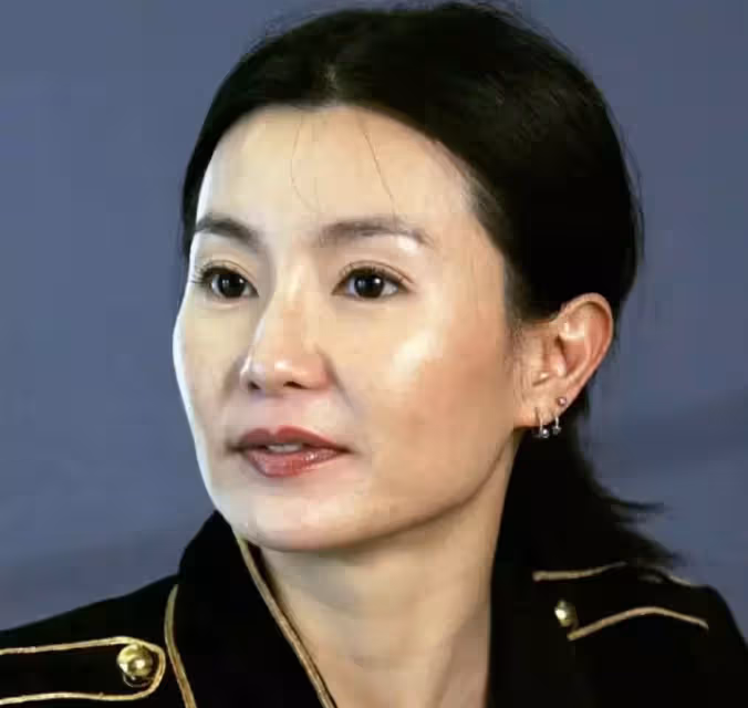 楊冪側臉越來越虐,跟章子怡、baby同框差異大,骨相太重要了