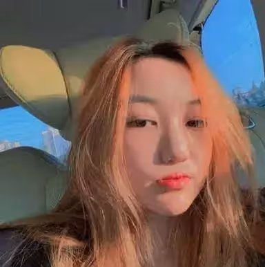 14歲李嫣近照好美!打扮時尚秀長腿,身材氣質與王菲如出一轍,網友:未成年可真拼
