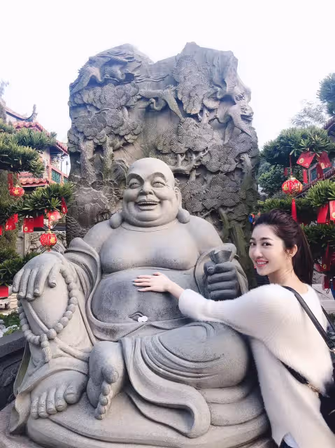 地主千金身份曝光!本土劇女星秘擁「車站前整排房繼承權」起家厝大有來頭 「堅持靠打工養活自己」爸媽不捨喊:妳不需要這樣