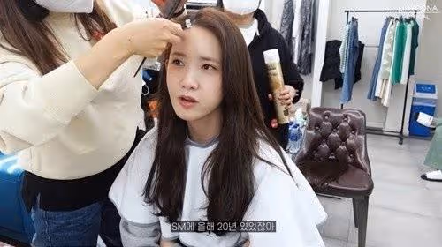 少女時代允兒,在SM工作了20年,被員工稱為經理,幕後照片公開!