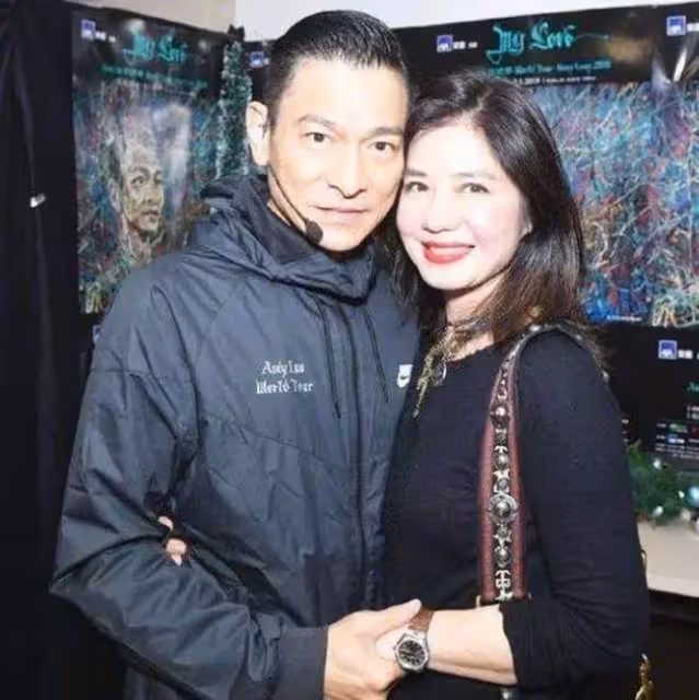 李連杰沒得到她,劉德華也追求失敗!鐘楚紅為亡夫「守寡15年」,至今62歲美貌依舊,網友:圈內最天然的女星