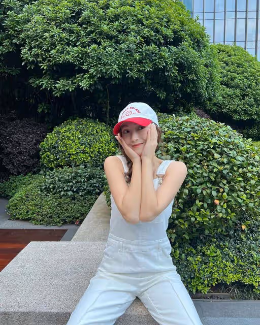 鄭秀妍近況公開,女團重新出道就這麼開心嗎?絲毫沒有陰鬱的笑容