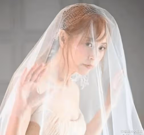 徐貞姬:60歲花六千萬招男友,引10萬小鮮肉報名,二婚嫁31歲首富