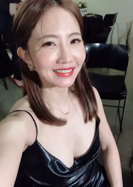 業配滿到6月!謝忻笑了「月收入多好幾倍」:我跌了個踉蹌爬回來 愛情也得意「已經去見家長」翻轉逆境