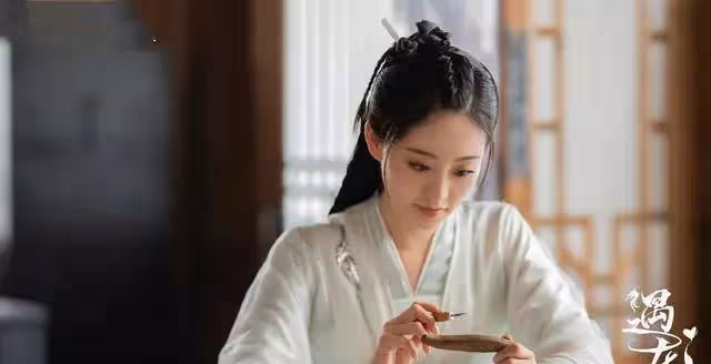 時隔5年,張翰罕見回歸古裝劇,陣容不俗,女一號也是古裝女神_祝緒丹_角色_扮相