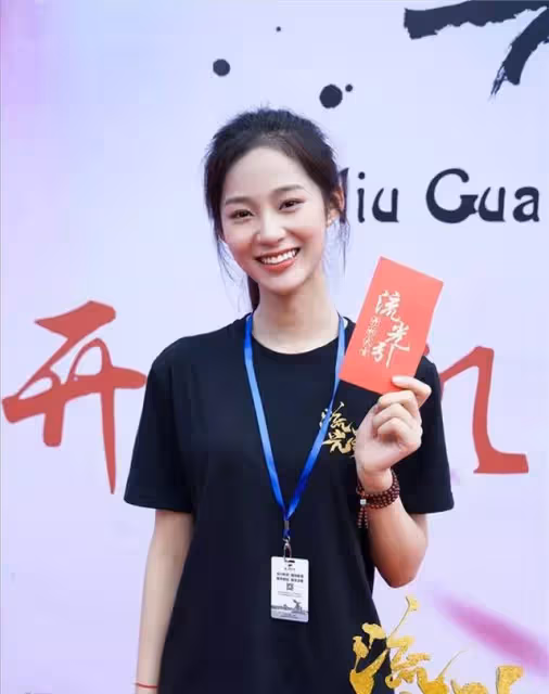 時隔5年,張翰罕見回歸古裝劇,陣容不俗,女一號也是古裝女神_祝緒丹_角色_扮相