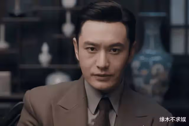 《公訴精英》拍攝中,迪麗熱巴又被偶遇