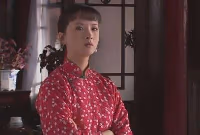 《大宅門》幕後:劇本被毀3次,張藝謀拒拍,陳凱歌姜文跑龍套