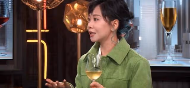 險被賣豬仔!香港女歌手自曝旅遊可怕經歷,曾被司機接到自己家中